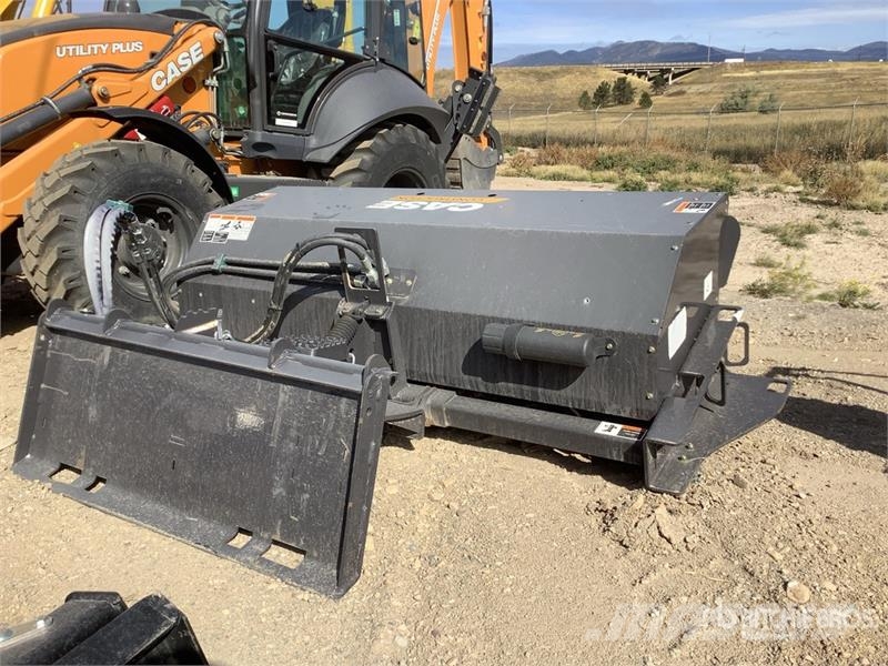CASE 72 in Skid Steer Broom فرش