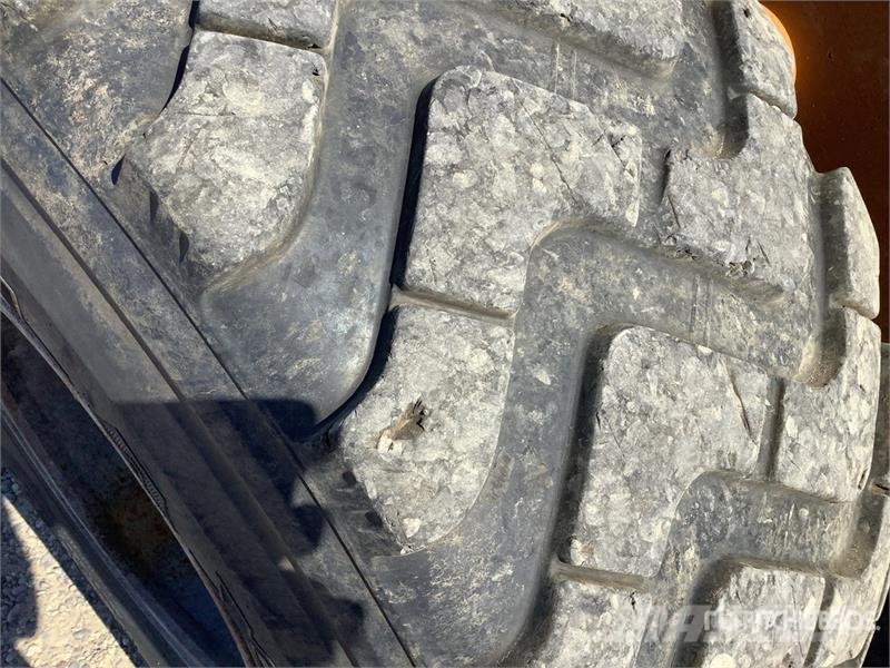 CASE 721G Wheel Loader Gumikerekes homlokrakodók