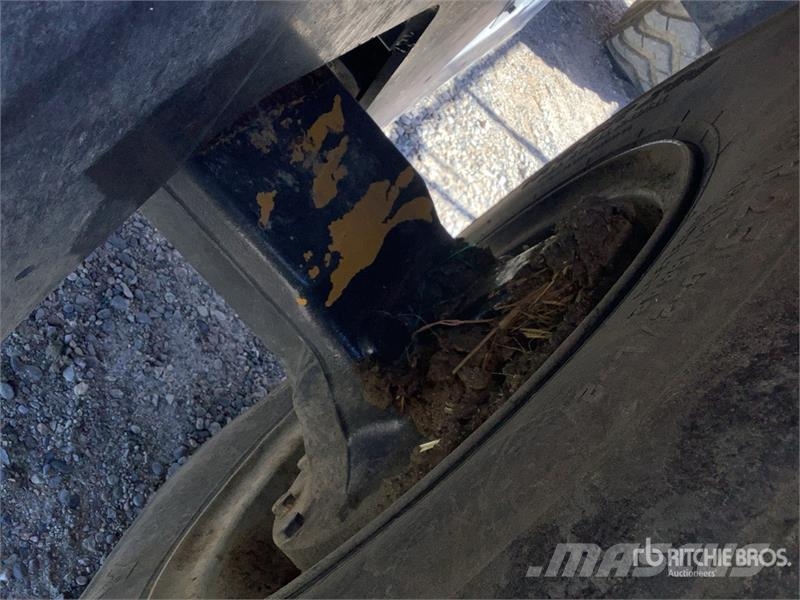 CASE 721G Wheel Loader Gumikerekes homlokrakodók