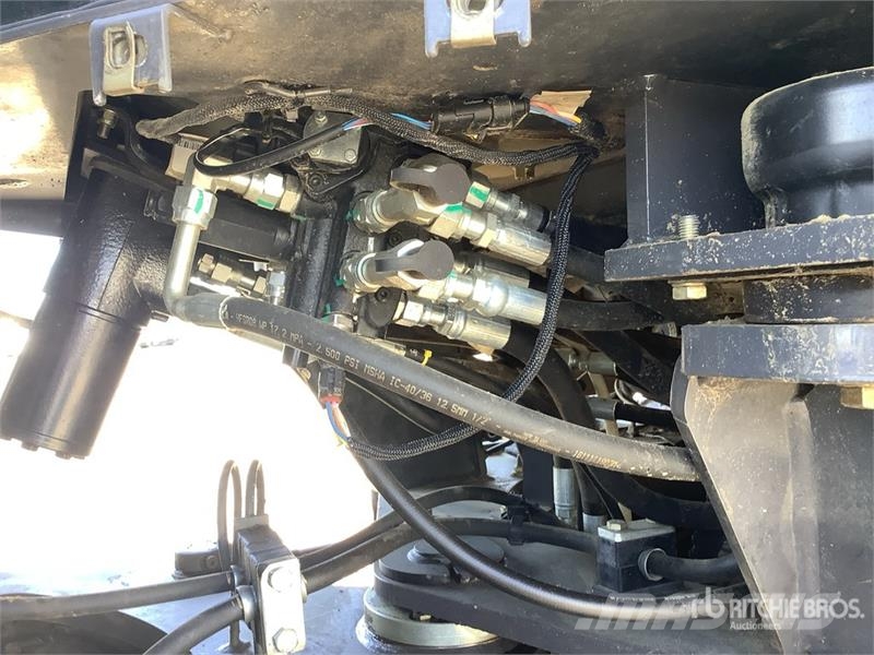 CASE 721G Wheel Loader Gumikerekes homlokrakodók