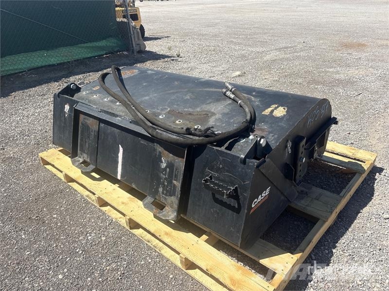 CASE 74 in Skid Steer Sweeper فرش