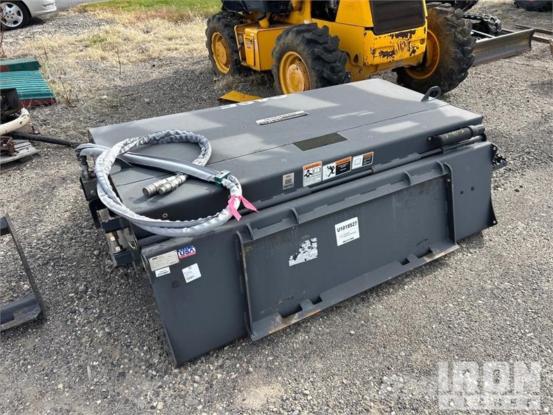 CASE 74 in Skid Steer Broom - Fits Case Skid Steer Kefék