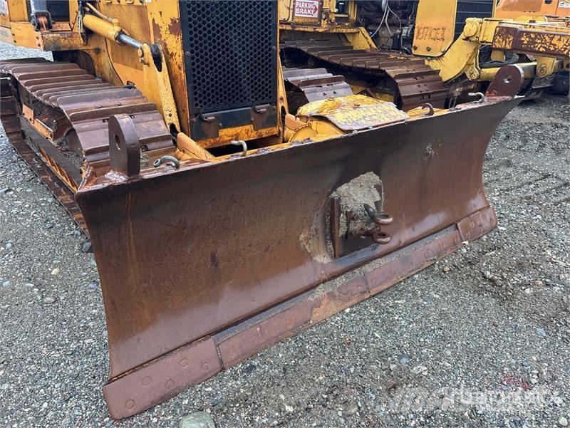 CASE 850G Crawler Dozer بلدوزرات مجنزرة
