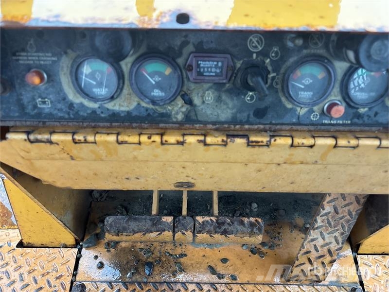 CASE 850G Crawler Dozer بلدوزرات مجنزرة