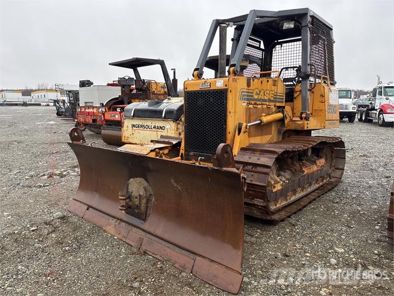 CASE 850G Crawler Dozer بلدوزرات مجنزرة