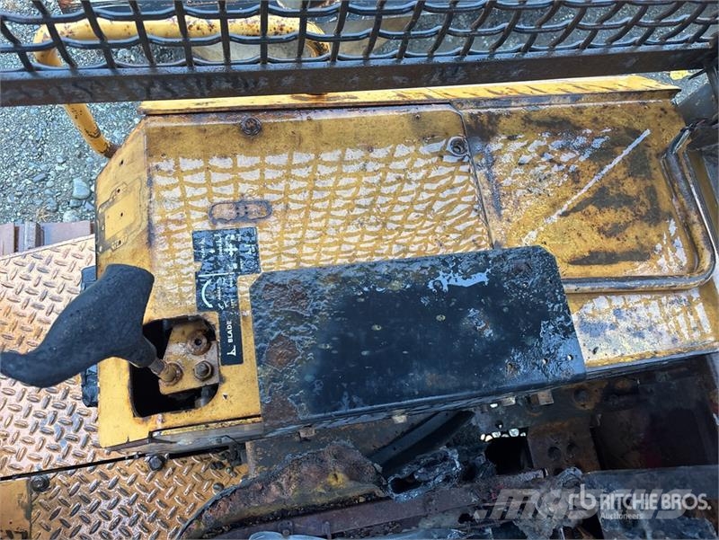 CASE 850G Crawler Dozer بلدوزرات مجنزرة
