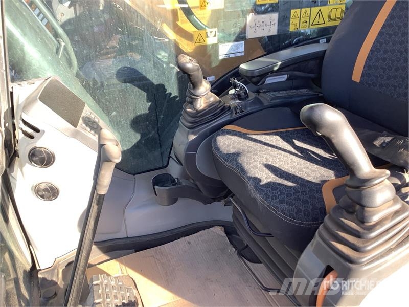 CASE CX160D Tracked Excavator Crawler excavators