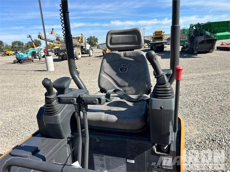 CASE CX17C Mini Excavator Minibagger < 7t
