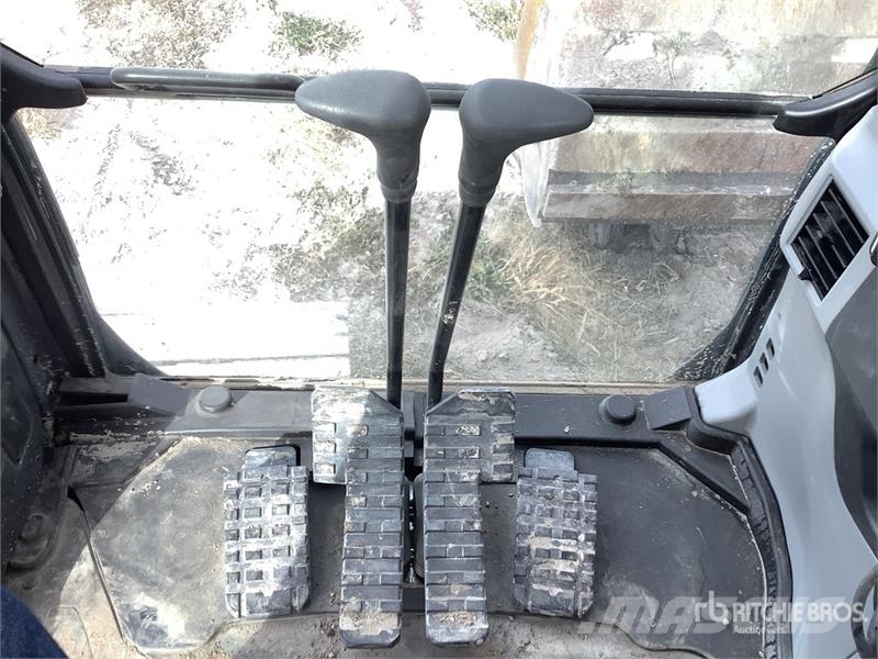 CASE CX190E Tracked Excavator Верижен екскаватор