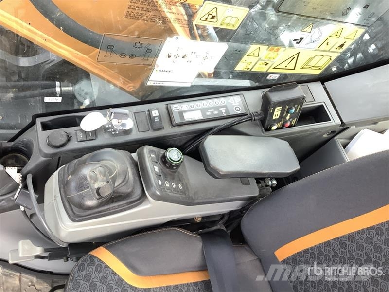 CASE CX190E Tracked Excavator Верижен екскаватор