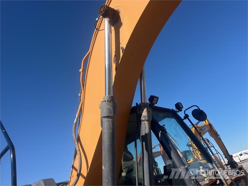 CASE CX210D Raupenbagger