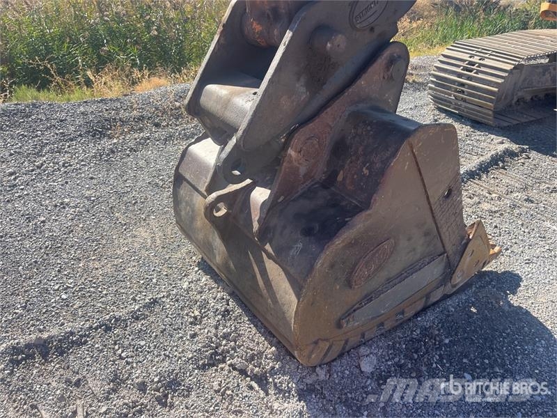 CASE CX210D Raupenbagger