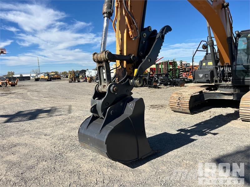CASE CX220E Tracked Excavator Raupenbagger