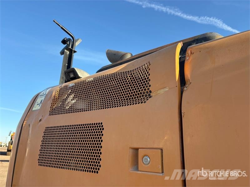 CASE CX250C Tracked Excavator Kāpurķēžu ekskavatori