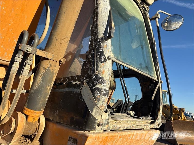 CASE CX250C Tracked Excavator Kāpurķēžu ekskavatori