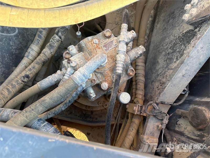 CASE CX250C Tracked Excavator Kāpurķēžu ekskavatori