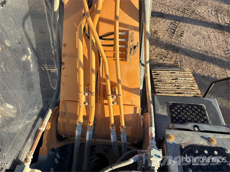 CASE CX250C Tracked Excavator Kāpurķēžu ekskavatori