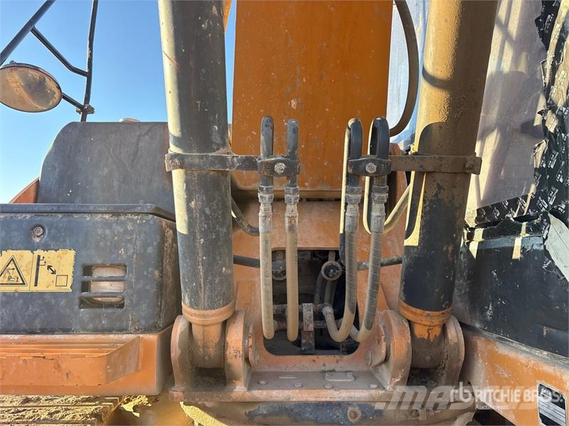 CASE CX250C Tracked Excavator Kāpurķēžu ekskavatori