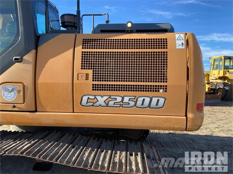CASE CX250D Tracked Excavator Escavatori cingolati