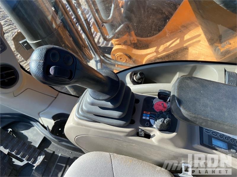CASE CX250D Tracked Excavator Escavatori cingolati