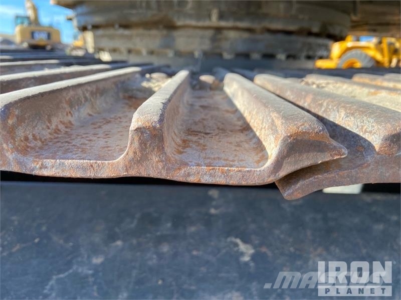 CASE CX250D Tracked Excavator Escavatori cingolati