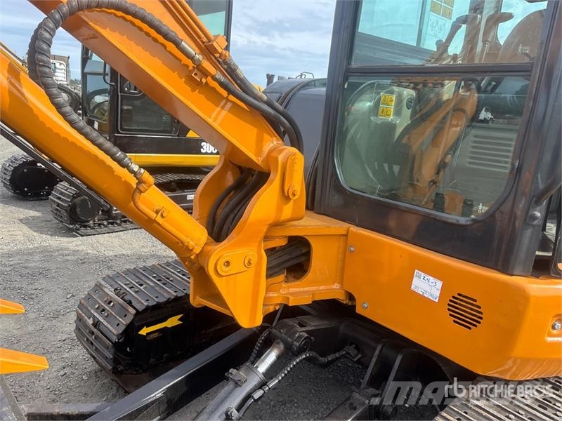CASE CX55B Mini Excavator Miniescavatori