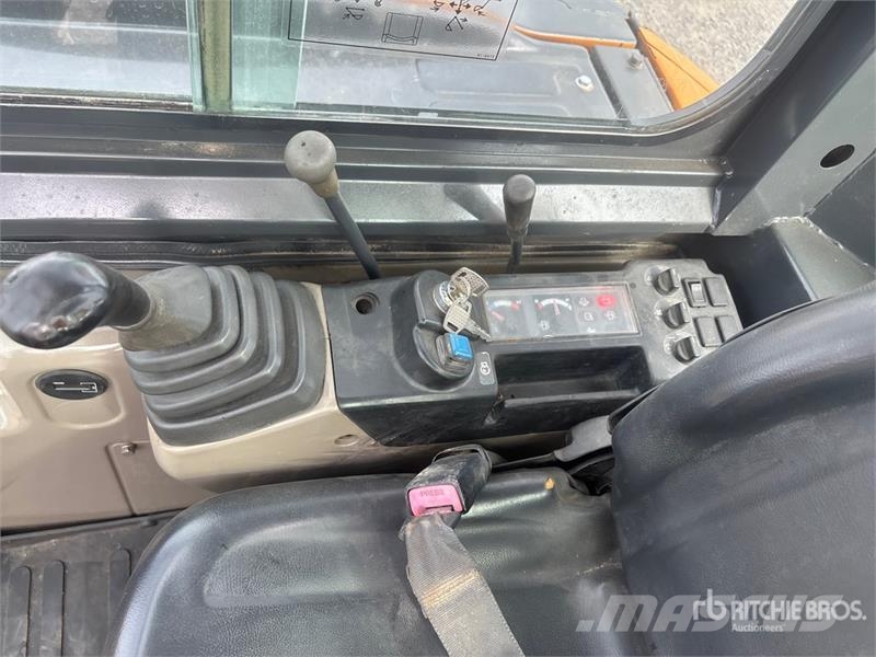 CASE CX55B Mini Excavator Miniescavatori