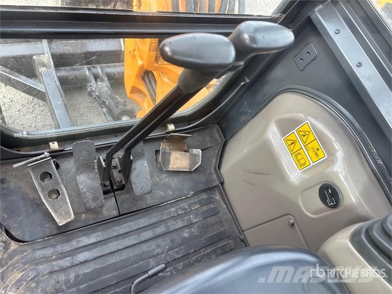 CASE CX55B Mini Excavator Miniescavatori