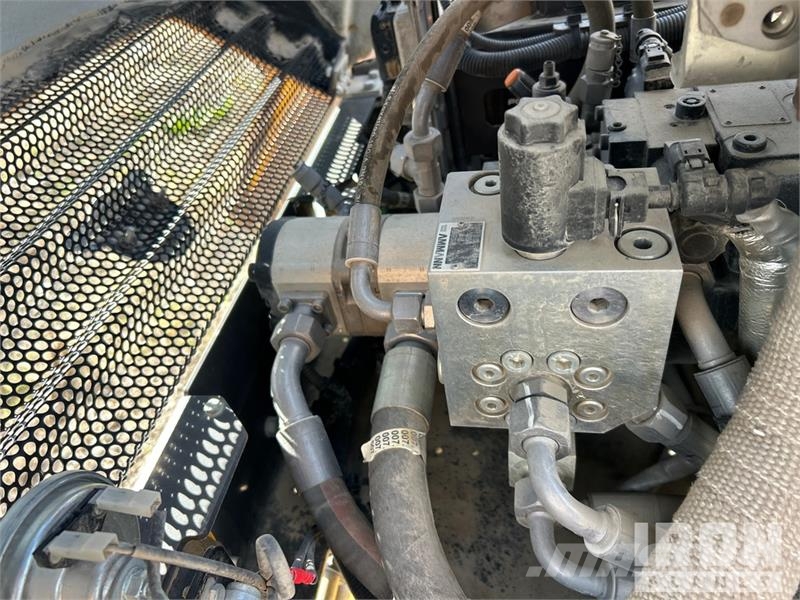 CASE DV23D Double Drum Roller Porinių būgnų volai