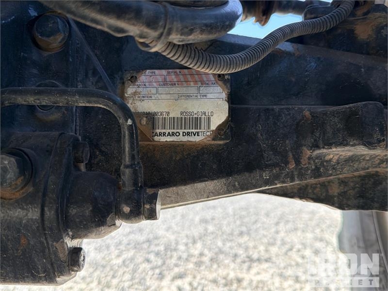 CASE Farmall 80N 4WD Tractor Traktorji