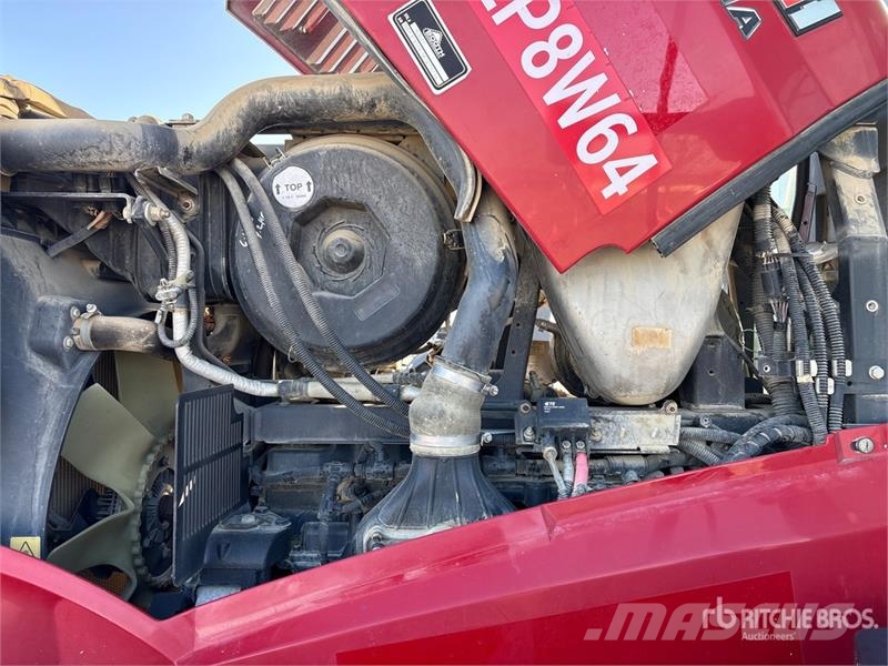 Case IH 240 4WD Tractor الجرارات