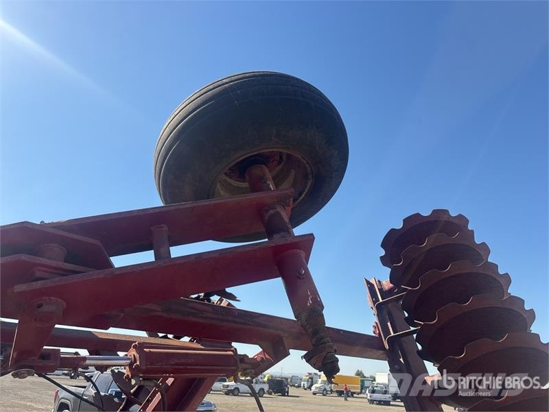 Case IH 596 24 ft 4 in Semi-Mount Tandem Breaking Disc Tanjirače