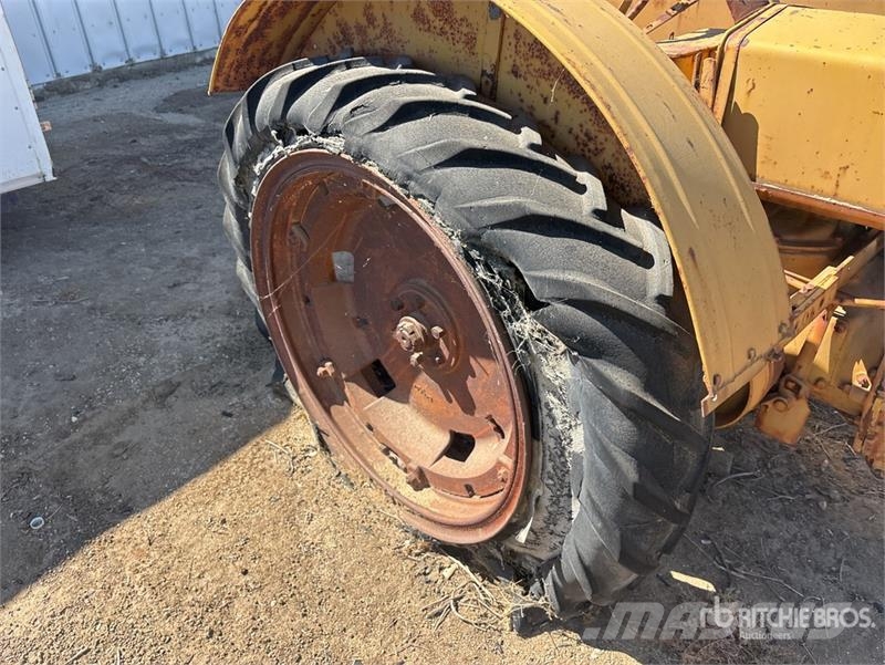 Case IH CC 2WD Tractor Traktoren