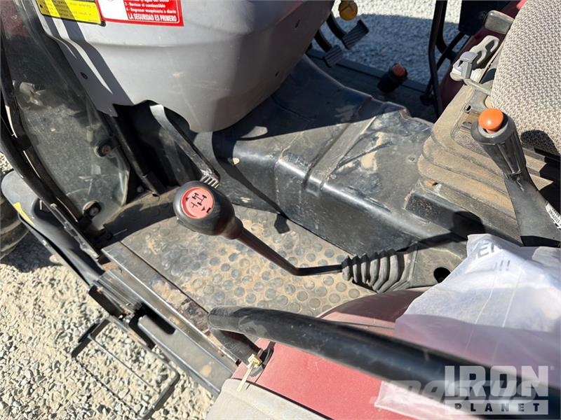 Case IH Farmall 110N 4WD Tractor Traktoren