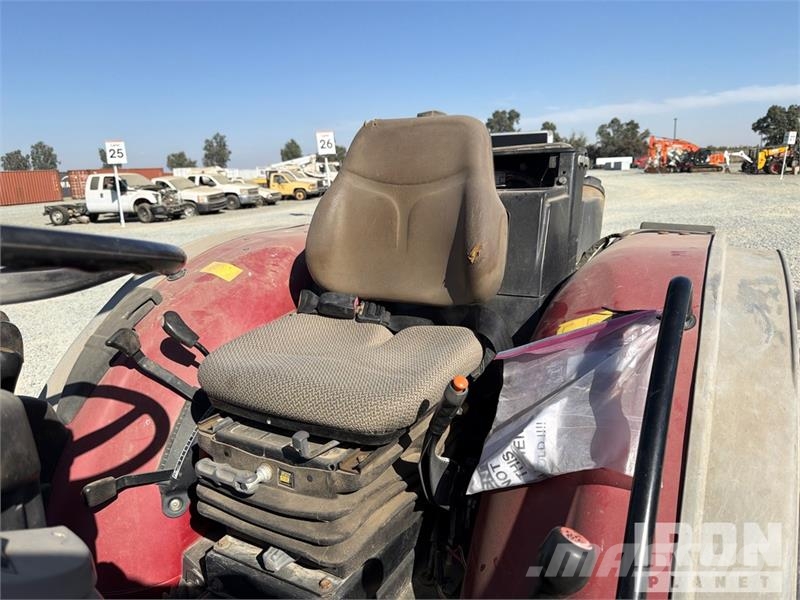 Case IH Farmall 110N 4WD Tractor Traktoren