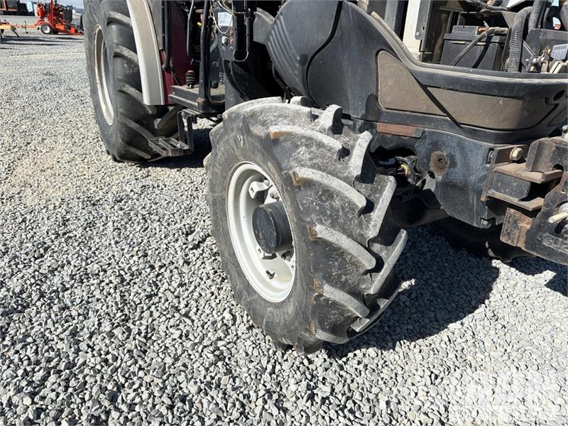 Case IH Farmall 110N 4WD Tractor Traktoren