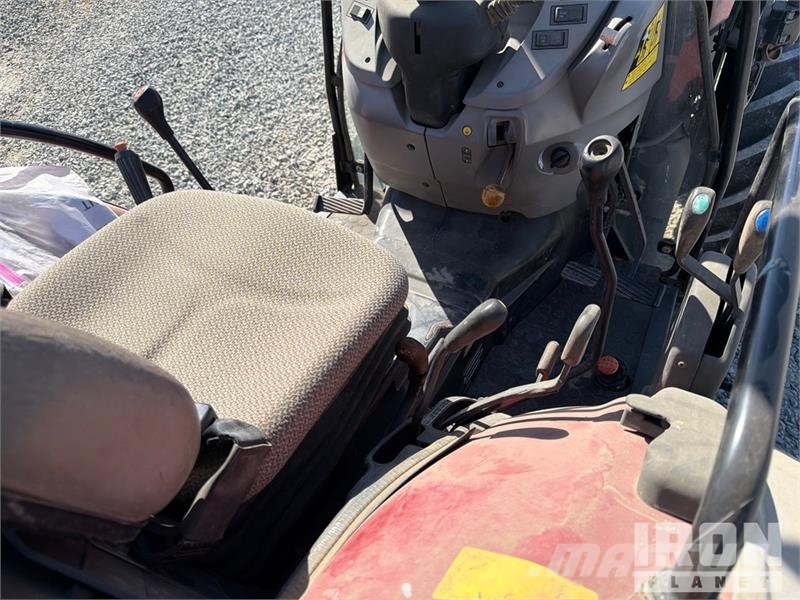 Case IH Farmall 110N 4WD Tractor Traktoren