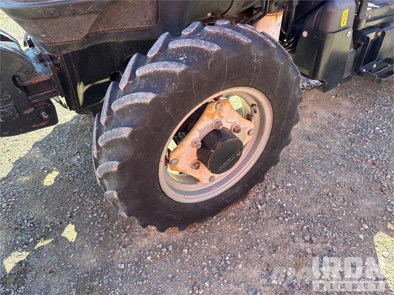 Case IH Farmall 80N 4WD Tractor Traktorji