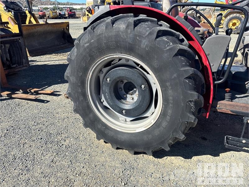 Case IH Farmall 80N 4WD Tractor Traktorji