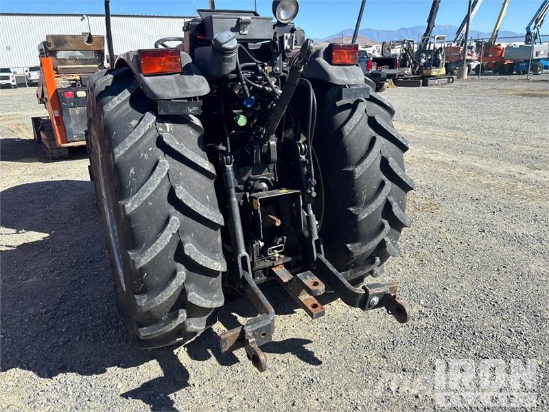 Case IH Farmall 80N 4WD Tractor Traktorji