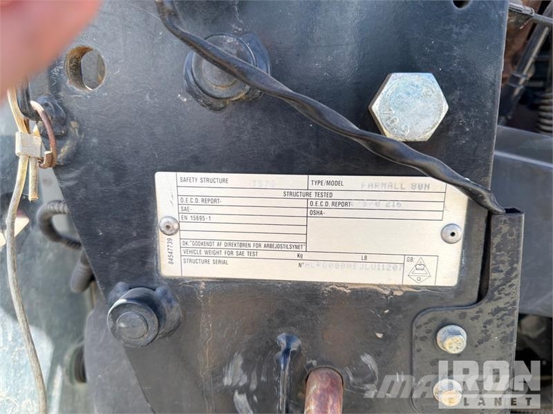 Case IH Farmall 80N 4WD Tractor Traktory