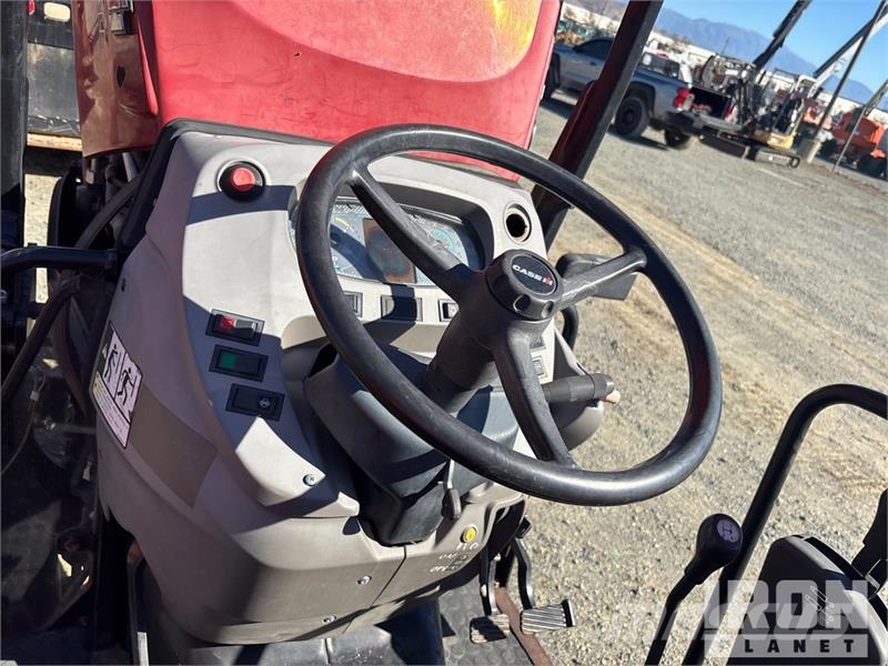 Case IH Farmall 80N 4WD Tractor Traktorji