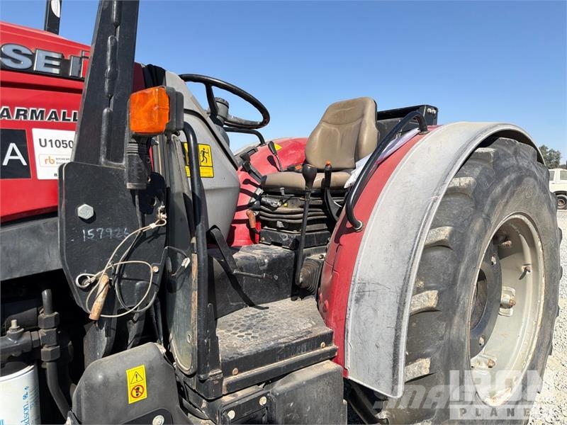Case IH Farmall 80N 4WD Tractor Traktory