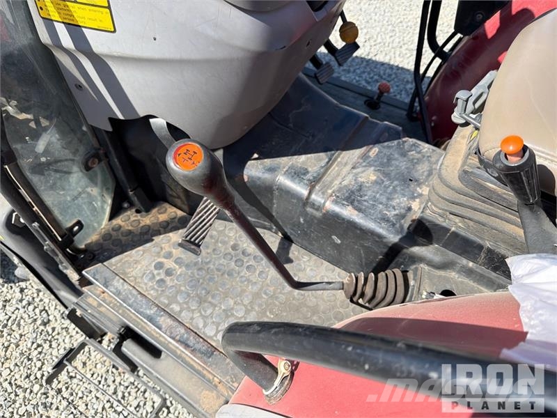 Case IH Farmall 80N 4WD Tractor Traktory