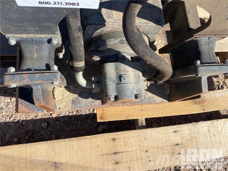 CASE SC30T 19.5 in Plate Compactor Attachment دكاكات أفقية