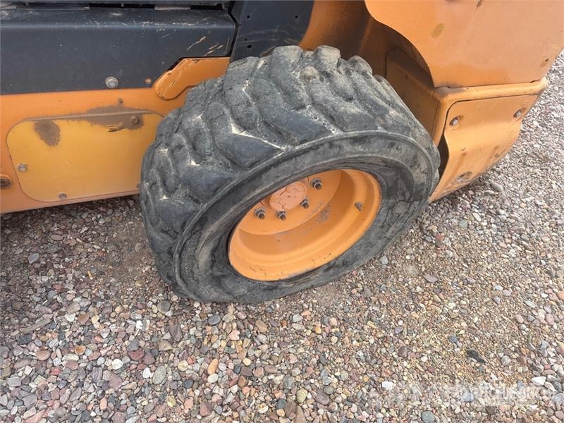 CASE SR200 Skid steer mini nakladalci