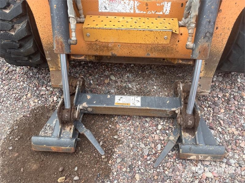 CASE SR200 Skid steer mini nakladalci