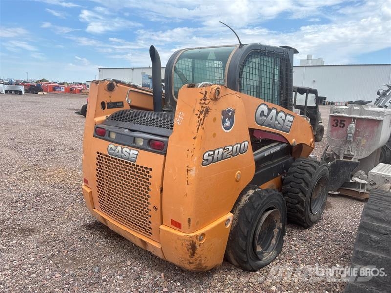 CASE SR200 Skid steer mini nakladalci
