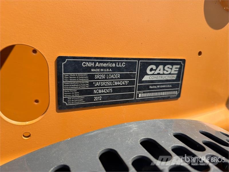 CASE SR250 Kompaktrakodók