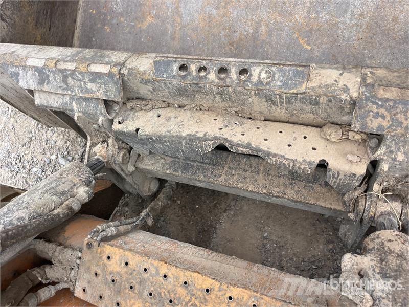 CASE SR250 Мини товарачи
